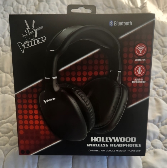 Voice Hollywood Wireless Headphones - Picture 2 of 3